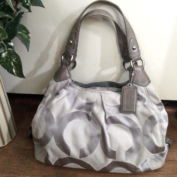 Coach Maggie Op Art Signature Silver Handbag - Picture 1 of 16